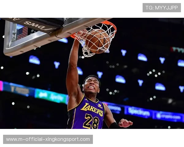 八村塁训练照流出：身材又壮了一圈