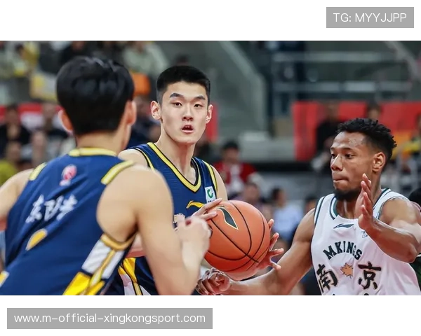 CBA外援与本土球员共塑篮球未来，cba外援与国内球员如何交流