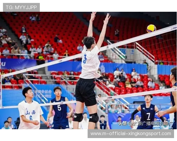 现场“激情燃爆”瞬间：运动员“拼尽全力”争夺胜利！