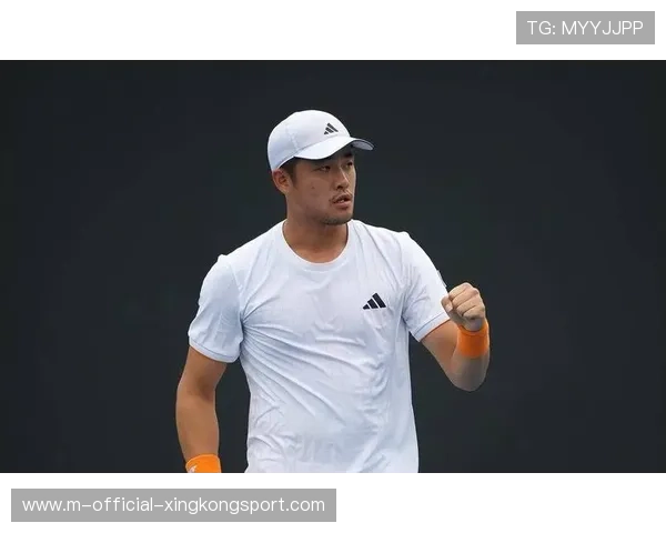 吴易昺、商竣程排名小幅提升,中国“小花”集体备战多哈公开赛 吴易昺、商竣程排名小幅提升,中国“小花”集体备战多哈公开赛